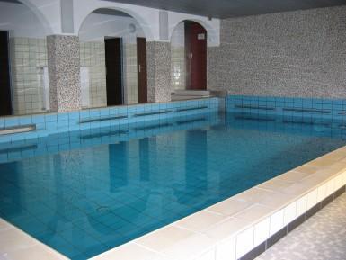 Ferienwohnung im Schwarzwald mit Hallenbad i. Haus