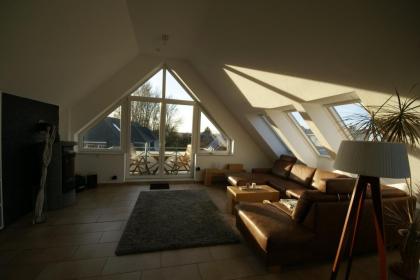 Luxuriöse Ostsee-Ferienwohnung Meeresblick mit Dachterrasse, Meerblick, Kamin un
