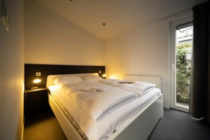 Mobilheim Mieten am Wasser in Holland ( nahe Arnheim ) mit Jachthafen !