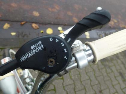 (220) 5 Gang 26 Zoll Rh 52 tiefer Einstieg