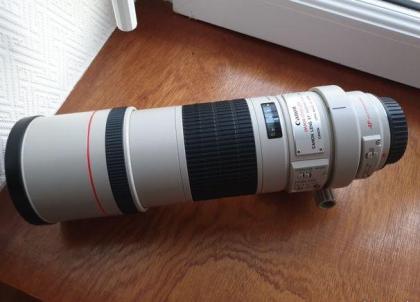 Objektiv Canon 300mm f4 IS USM