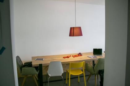 HOMEBASE - Ein MUCBOOK CLUBHAUS
