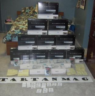 HERE THEY ARE!!! THE MUCH ANTICIPATED PLAYSTATION 3, NINTENDO WII