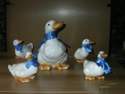 4000 Stck. Tonfiguren = Zwerge, Enten, Hühner, usw.