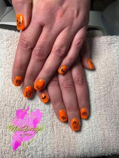 Nageldesignerin sucht Dich!