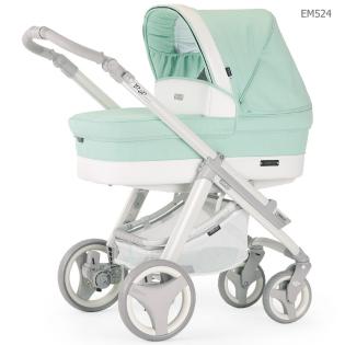 Sportlicher Kinderwagen in zarten Pastell-Tönen