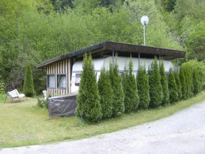 Dauerstellplatz mit Wohnwagen, Schwarzwald