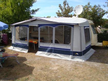 Vorzelt DWT Umlaufgröße 980cm mit Gestänge und Zusatzgestänge,Zelt-und Gestänges