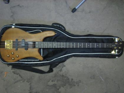 Feine Rarität: E-Bass; Vintage Warwick Streamer ( Bj. 1985 )