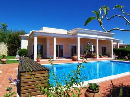2291B Neue Villa im Vale de Milho Golf Resort in Carvoeiro an der Algarve in Por