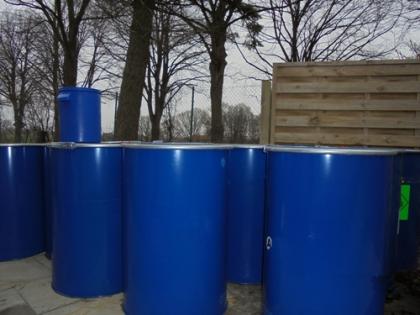 200 l Deckelfässer aus Lübeck
