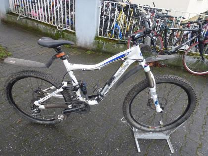(2) 30 Gang 26 Zoll Gabel gefedert Carbon-Rahmen sehr leicht Sche