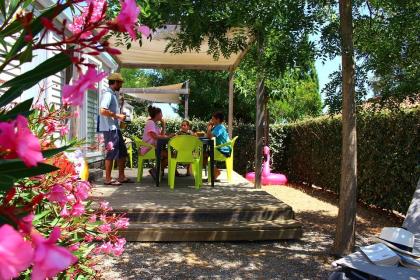 Sommerurlaub in Süd-Frankreich auf Campingplatz Mas des Lavandes