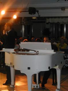 Geigenunterricht und Panflotenunterricht - in ganz Deutschland.