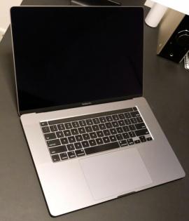 Apple MacBook Pro 16