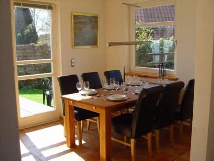 Exklusives Ostsee-Ferienhaus Meerblick mit Kamin und wundervollem Meerblick in S