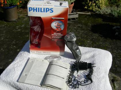 PHILIPS Rasierer HQ8200 Series privat zu verkaufen
