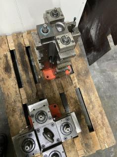 Spannturm Schraubstock NC Spanner Allmatic CNC Fräsmaschine