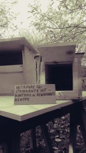 Nistkästen und Futterhäuser für Vögel