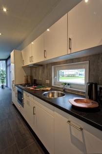 Mobilheim Mieten am Wasser in Holland ( nahe Arnheim ) mit Jachthafen !