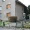 Mehrfamilienwohnhaus mit Grund in 2. Reihe