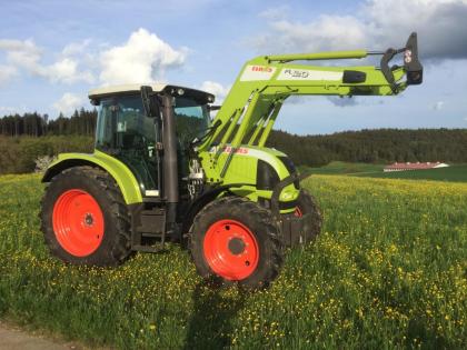 CLAAS Ares 557