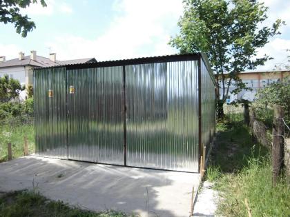 4x6 verzinkte Blechgarage mit Dachschräge nach hinten, mit Doppeltür