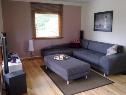 Ostsee-Ferienhaus Bullerbü mit eingewachsener Süd-Terrasse und Internet in Hohen