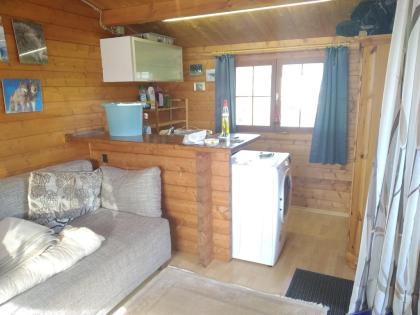 Mobilheim/ Chalet + Gaidt Holzhaus+ Werkstatt auf Randparzellen im westlichen Mü