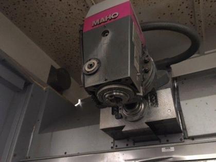 Maho MH600C Fräsmaschine CNC - NUR 2187 BETRIEBSSTUNDEN, NEUWERTIG
