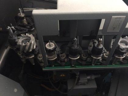 Maho MH600C Fräsmaschine CNC - NUR 2187 BETRIEBSSTUNDEN, NEUWERTIG