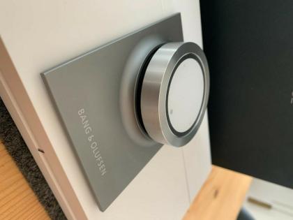 Bang & Olufsen BeoLab 17 + BeoLab 19 + Beo Essence + Standfüße