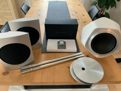 Bang & Olufsen BeoLab 17 + BeoLab 19 + Beo Essence + Standfüße