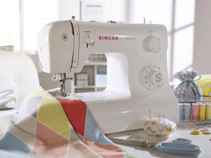 Singer Freiarm-Nähmaschine Tradition 2282 32 Stichprogramme Nähwerkzeug weiß