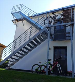 AußenTreppen, Metalltreppen aus Polen zum Garten, zur Terasse, Schmiedeeisenzaun