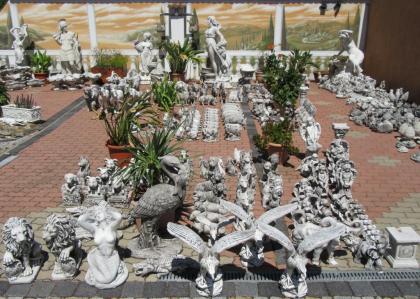 Steinfiguren für Garten