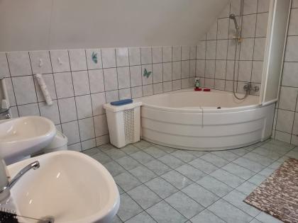 Einfamilienhaus mit Pool nähe Thermalbad Héviz