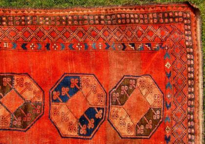 Orientteppich von Nomaden 18. Jh. T083