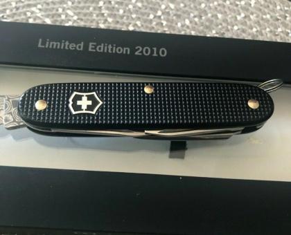 Victorinox Damast Jahresmesser 2021 - Limitiert
