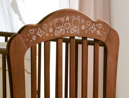 Süßes Retro Babybett mit Schaukelmechanismus Sofia