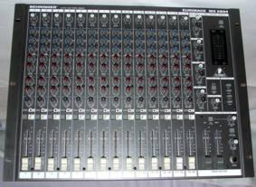 Behringer Mischpult MX 2804