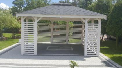 GARTEN HOLZHAUS MIT IMPRÄGNIERUNG PAVILLON BITUMENSCHINDELN CIECHANOW 3, 5x4, 5m