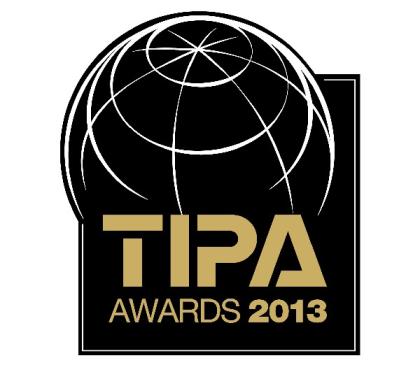 NIKON D7100 + Objektiv AF-S DX Nikkor 18-105 mm f/3.5-5.6G ED VR