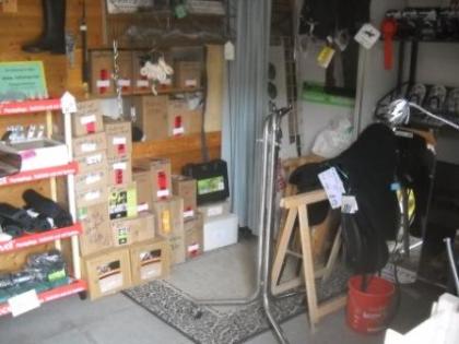 Gebrauchte Sättel günstig und Reitsportzubehör neu, billig abzugeben