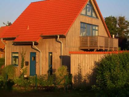 Strandnahes Ostsee-Ferienhaus Det Lille Strandhus mit Meerblick, WLAN und Kamin