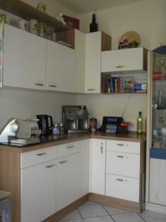3 Zi-Whg,2.Stock ,EBK,450 €+Strom und Gas,Sat,Hof/Garten,ab 1.04.2021