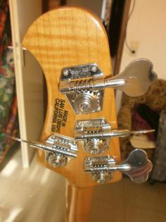 MUSIC MAN ZU VERKAUFEN SABRE CLASSIC preis 2.300 EURO Mob:0173 4501407