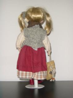 Porzellanpuppe mit Puppenständer Künstlerpuppe Sammelpuppe Deko