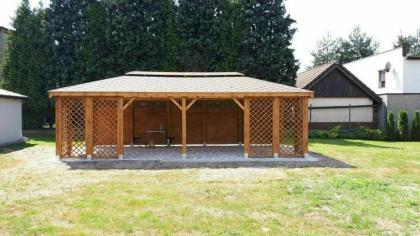 GARTENHAUS GARTENLAUBE KLEBEDACH MIT HOLZ BEDZIN 4x8m
