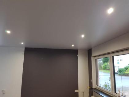 Spanndecken DENERZ ab 35 EUR/ m² - Deckendesign - Licht -